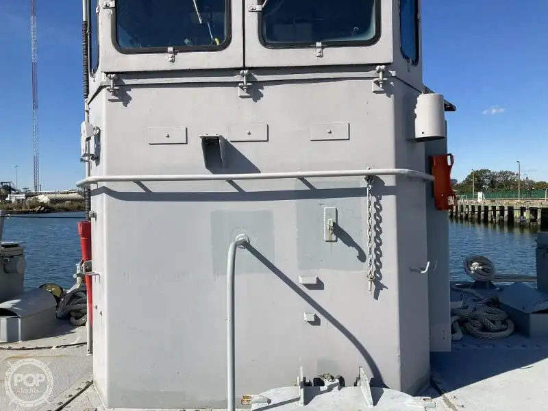 Kapal pendarat, tank untuk dijual