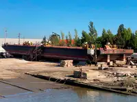 Kapal penarik dijual