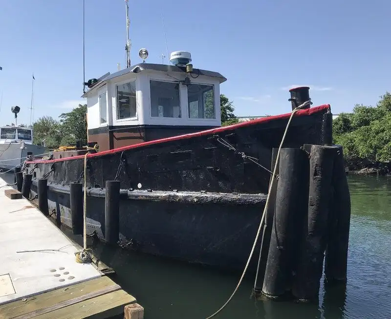 Kapal tunda untuk dijual