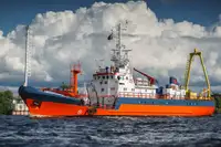 Kapal kontainer dijual