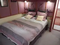 Tongkang untuk dijual