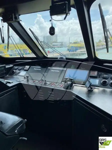 Kapal pesiar untuk dijual