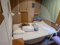 Kapal feri untuk dijual