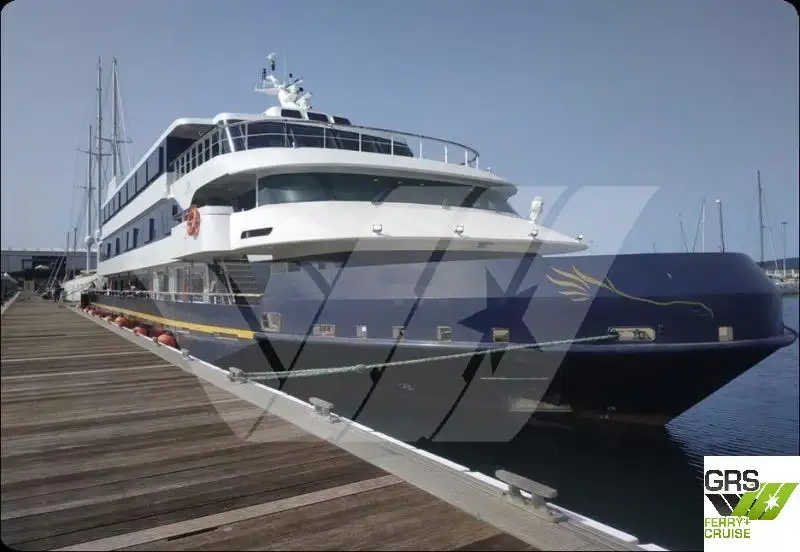 Kapal pesiar untuk dijual