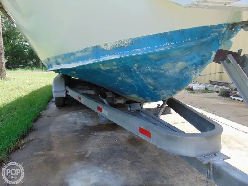 Kapal patroli untuk dijual