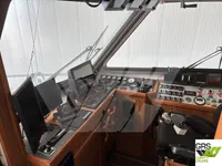 Kapal pesiar-feri untuk dijual