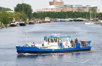 Kapal feri dijual