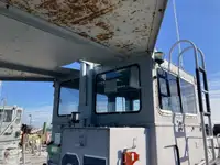 Kapal pendarat, tank untuk dijual