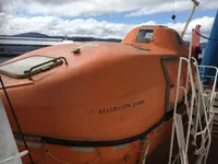 Kapal penelitian untuk dijual