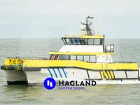 Kapal kru untuk dijual