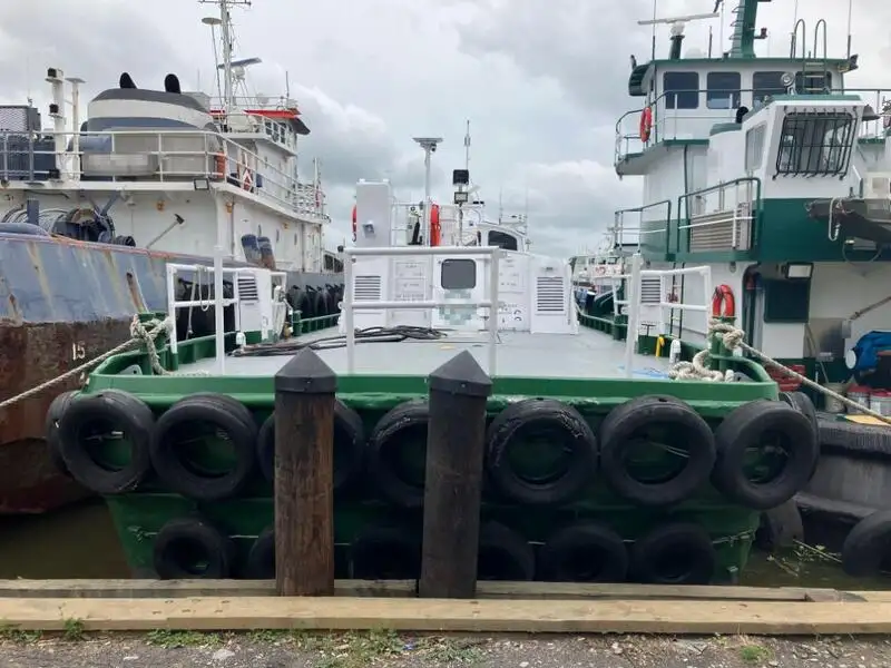 Kapal kru untuk dijual