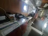 Kapal pendarat, tank untuk dijual