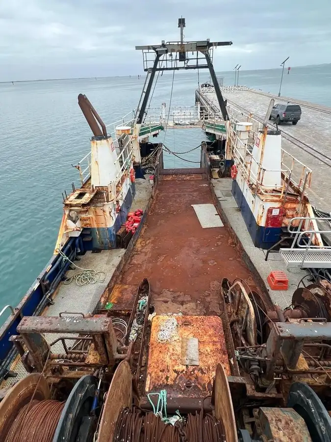 Kapal pukat untuk dijual