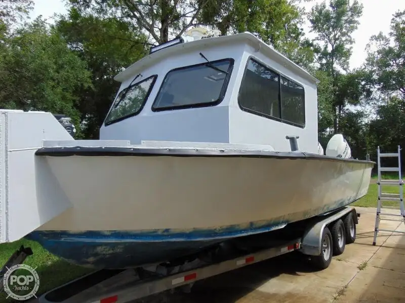 Kapal patroli untuk dijual