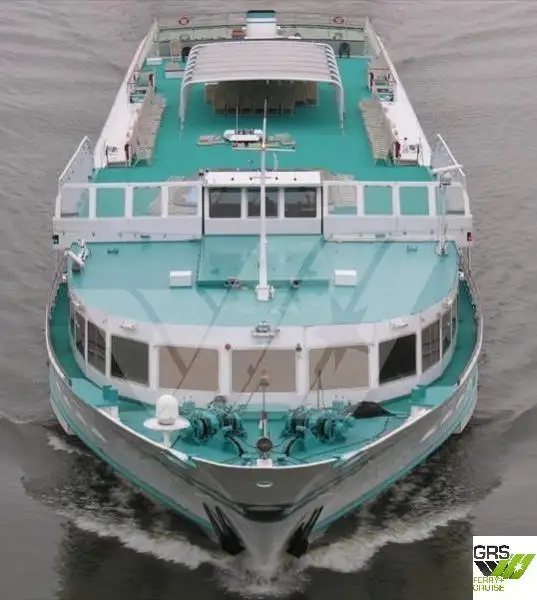 Kapal pesiar untuk dijual
