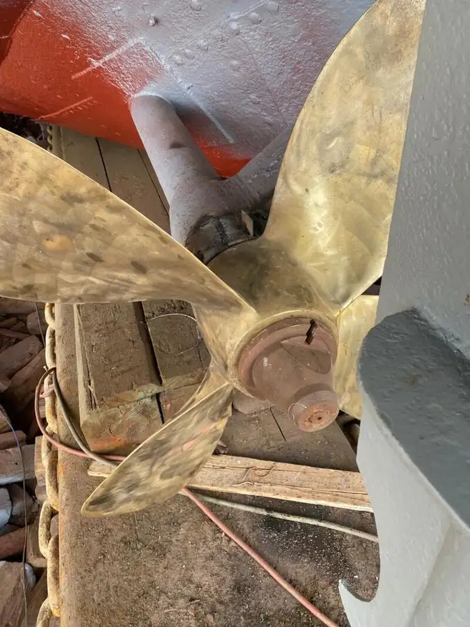 Kapal feri untuk dijual