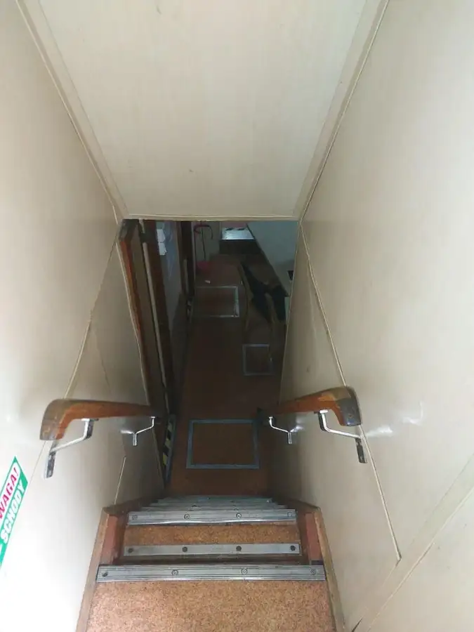 Kapal survei untuk dijual