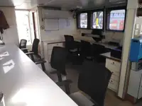 Kapal survei untuk dijual