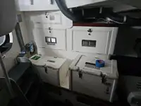 Sekoci penyelamat untuk dijual