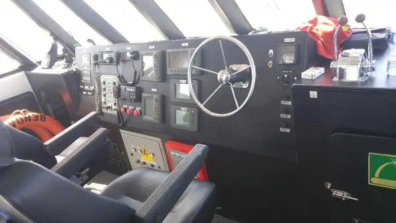 Kapal kru untuk dijual