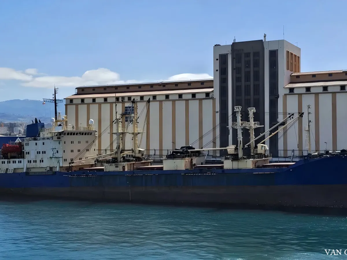 Kapal pendingin untuk dijual
