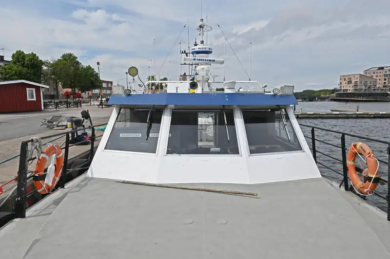 Kapal pesiar untuk dijual