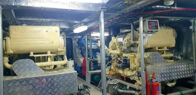 Kapal pesiar untuk dijual