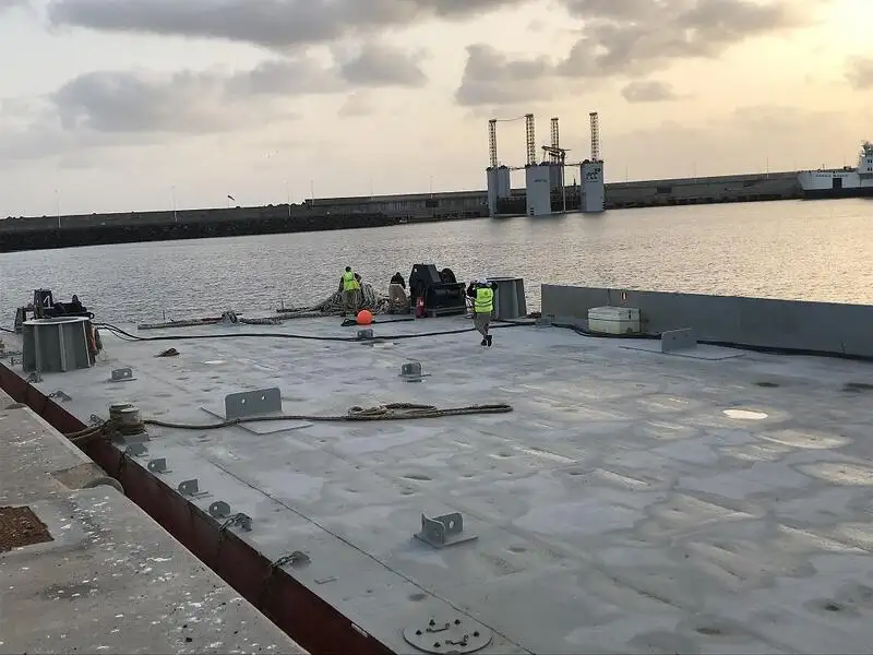 Ponton untuk dijual
