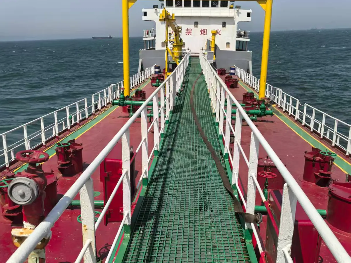 Kapal tanker bahan bakar untuk dijual
