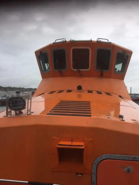 Kapal kru untuk dijual