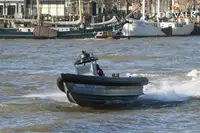 Perahu karet kaku untuk dijual