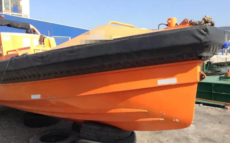 Kapal penyelamat untuk dijual