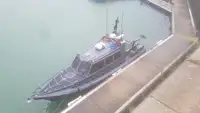 Kapal survei untuk dijual