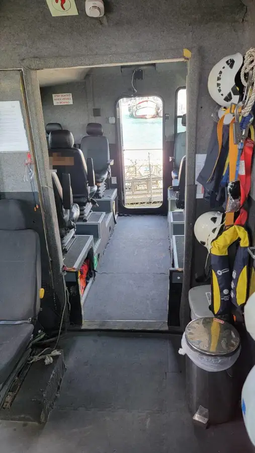 Kapal kontainer untuk dijual