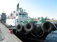 Kapal penarik dijual