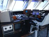 Kapal penelitian untuk dijual