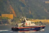 Kapal patroli untuk dijual