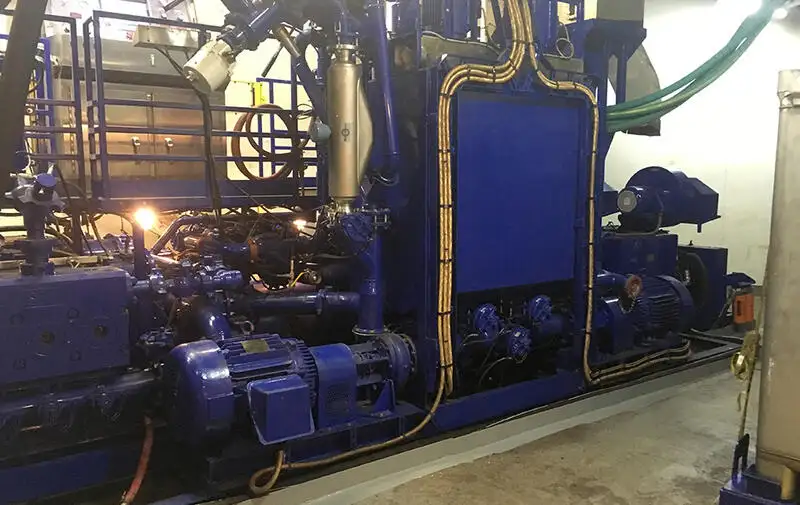 Kapal pengangkut LNG untuk dijual