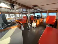 Kapal kru untuk dijual