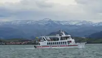 Kapal feri untuk dijual