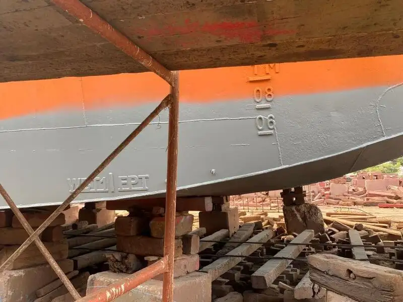 Kapal feri untuk dijual