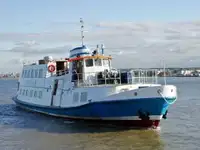 Kapal pesiar untuk dijual