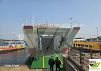 Kapal pendarat, tank untuk dijual