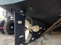 Kapal survei untuk dijual