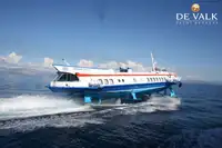 Kapal layar hidrofotil untuk dijual