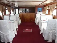 Kapal pesiar dijual