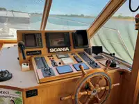 Kapal pesiar untuk dijual