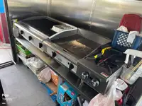 Ponton untuk dijual