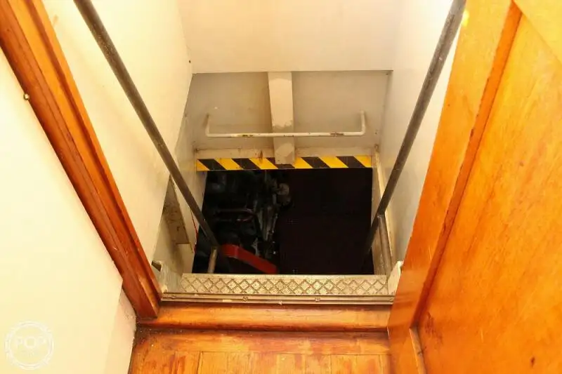 Kapal feri untuk dijual