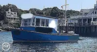 Kapal feri untuk dijual